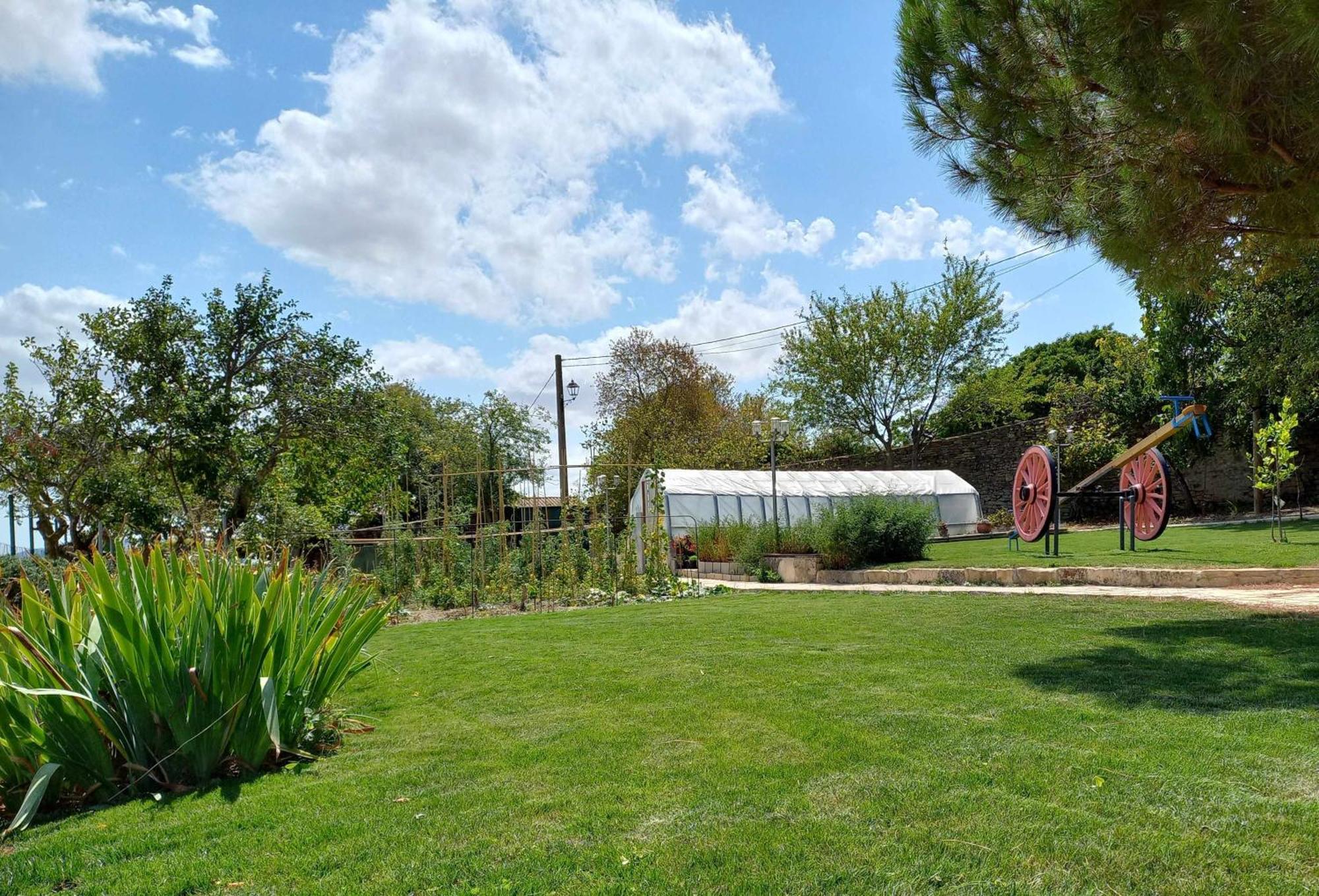 Azcona Casa Albaitar Con Piscina Y Sala De Juegos מראה חיצוני תמונה