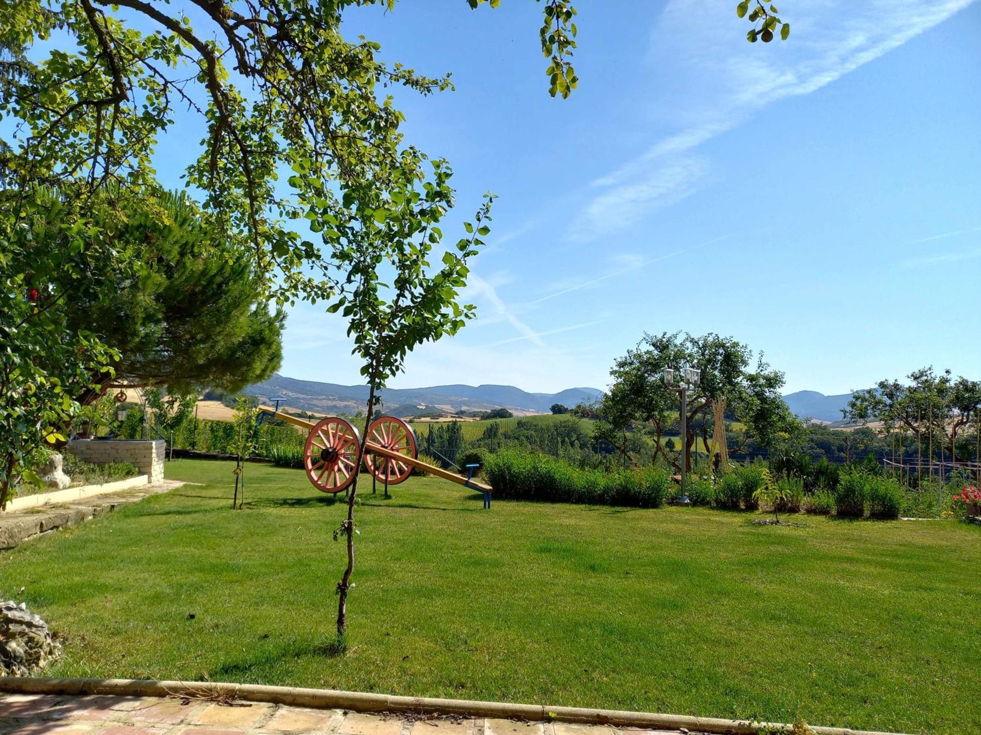 Azcona Casa Albaitar Con Piscina Y Sala De Juegos מראה חיצוני תמונה